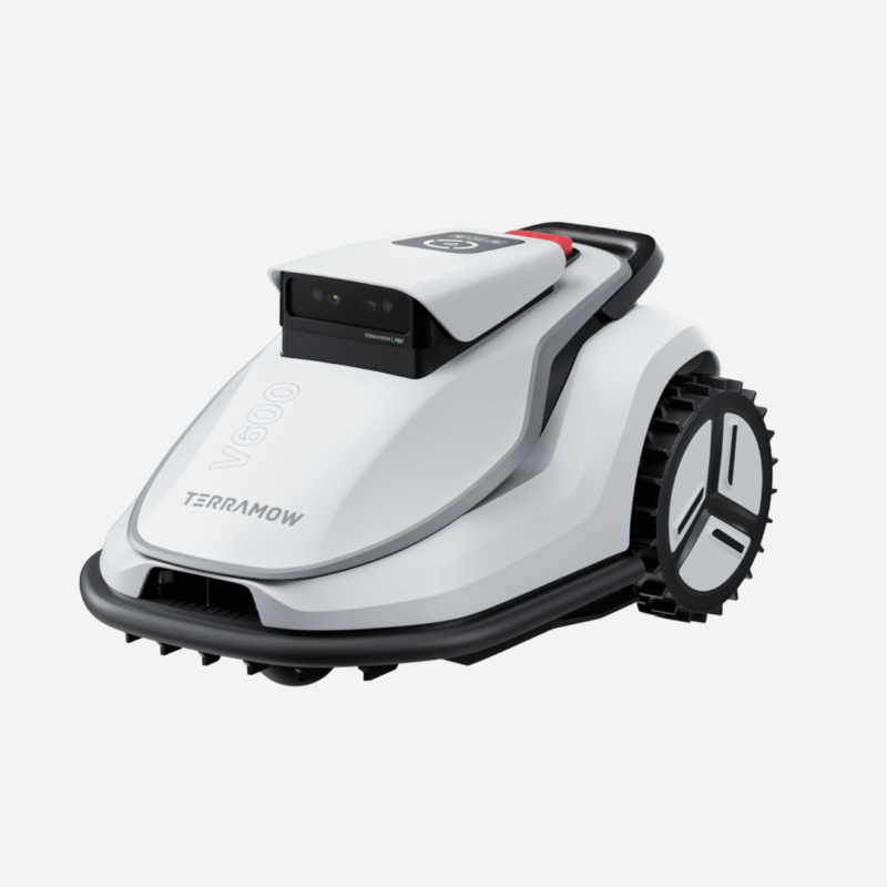 Robot koszący TerraMow V600 w ogrodzie z przeszkodami